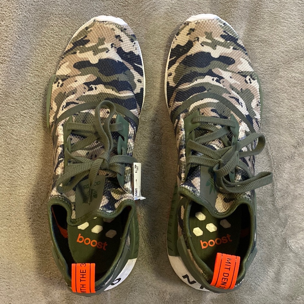 Adidas Originals NMD R1 Men’s Sneakers